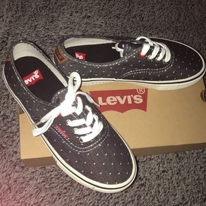 Levi's sneaker tennis shoes polka dots nwb